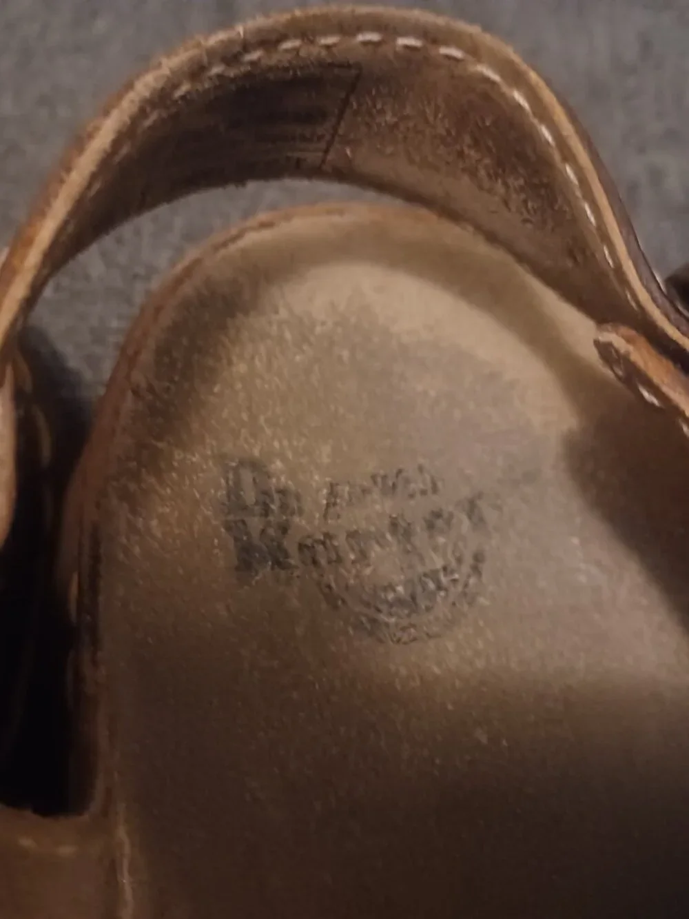 DR MARTENS PLATFORM BROWN SANDALS MEN'S SIZE 10